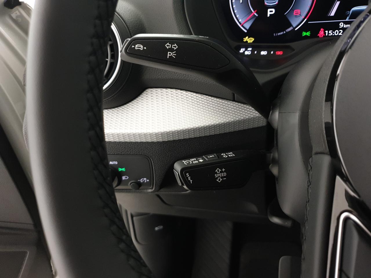 35TFSI 150CV S tronic Identity Black