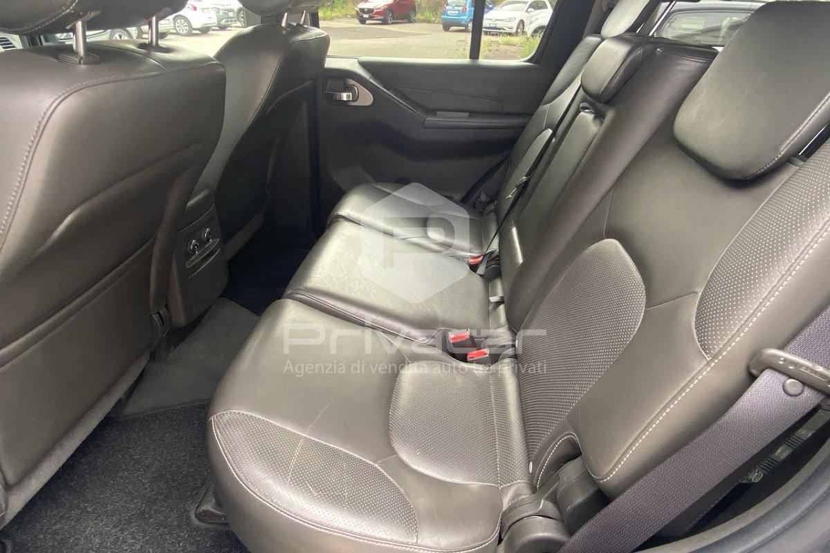 NISSAN Pathfinder 2.5 dCi LE
