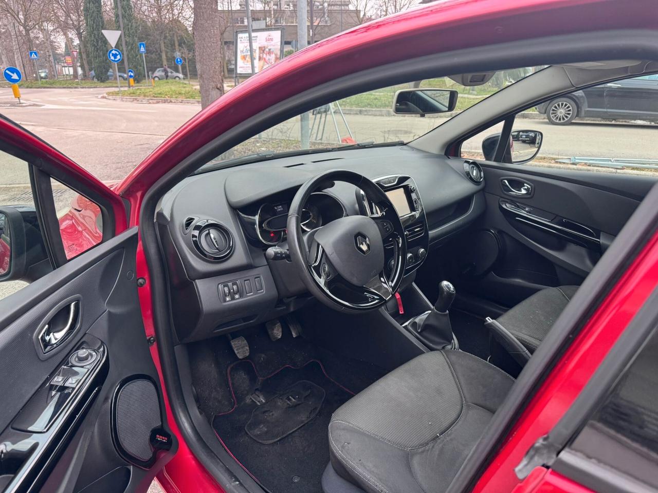 Renault Clio 1.2 75CV 5 porte Costume National