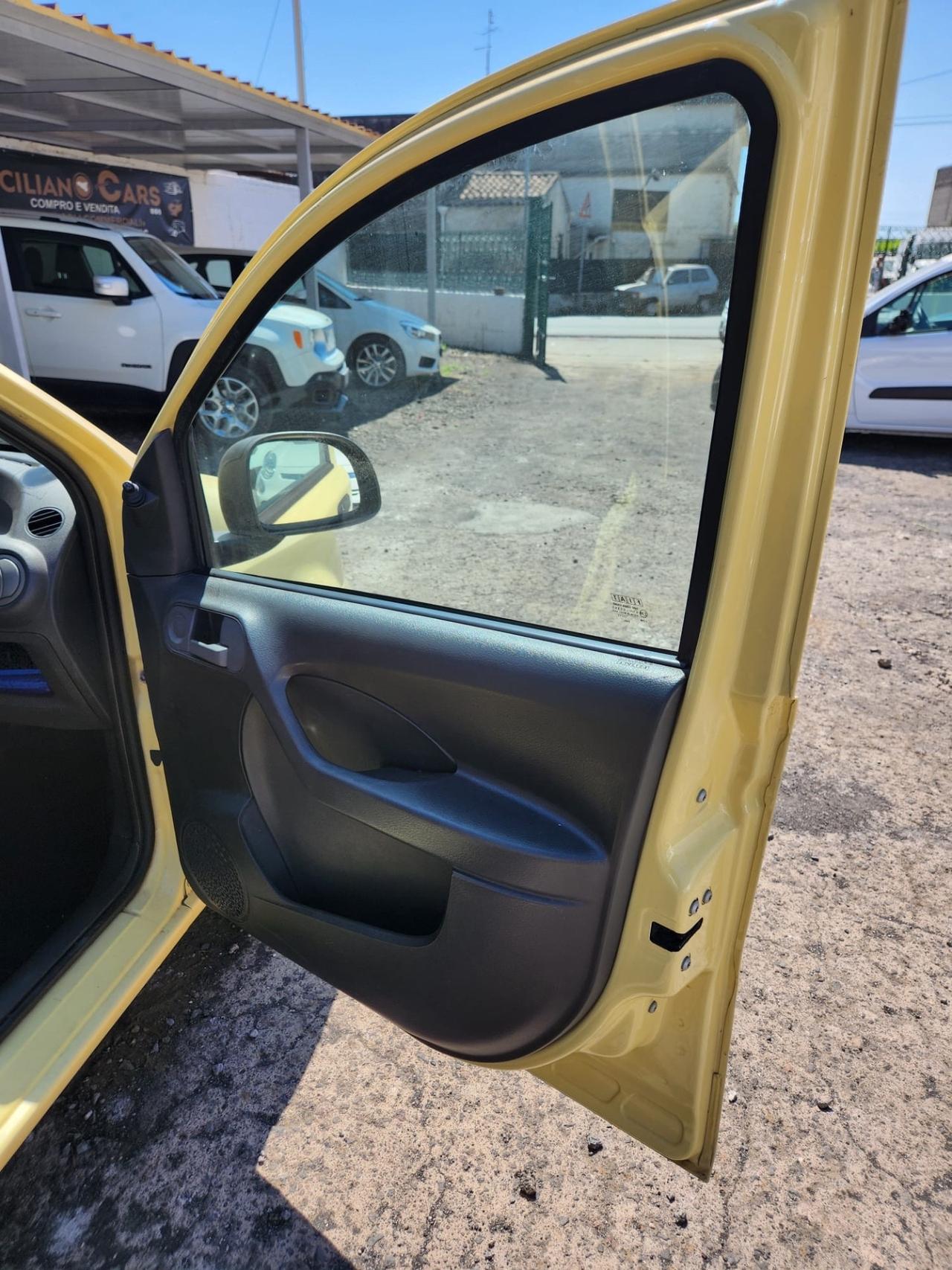 Fiat Panda 1.4 DYNAMIC NATURAL POWER MAMY 77 CV ANNO 2012