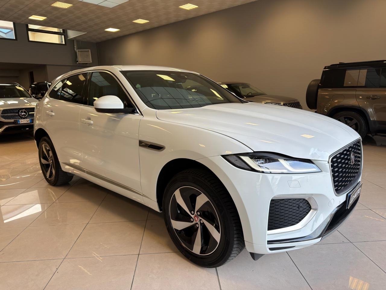 Jaguar F-Pace 2.0 D 204 CV AWD aut. R-Dynamic SE