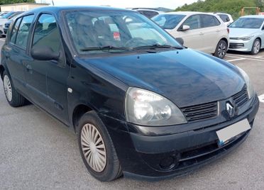 Renault Clio 1.2BZ 5 porte NEOPATENTATI
