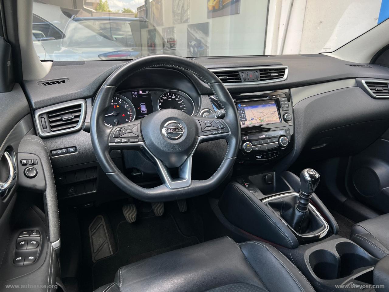 NISSAN Qashqai 1.2 DIG-T Tekna