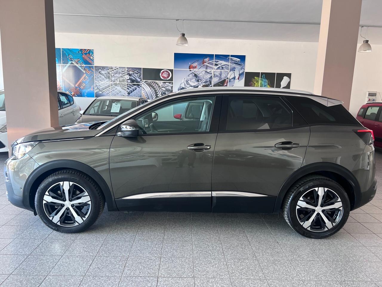 Peugeot 3008 1.5 bluehdi 130cv Allure NAVI/CAMERA/18; PERFETTA!!