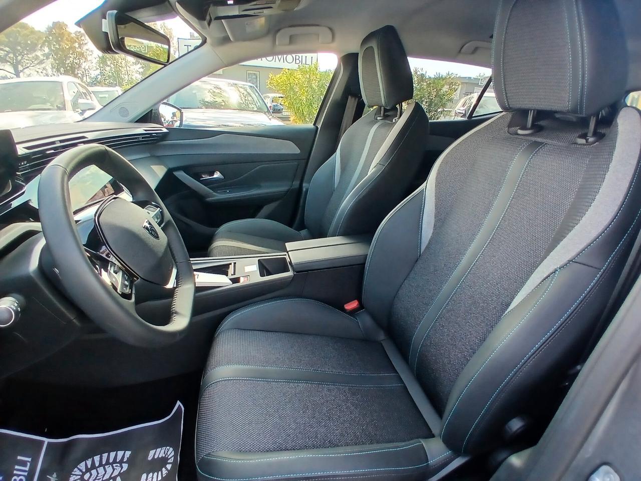 Peugeot 408 Hybrid 136 e-DCS6 Allure