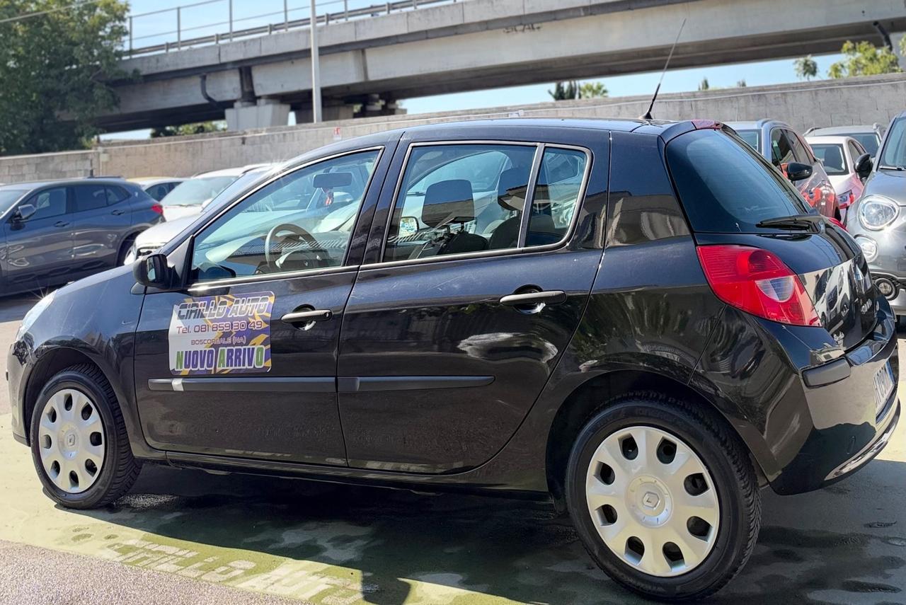 Renault Clio 1.2 Benzina 75 Cv