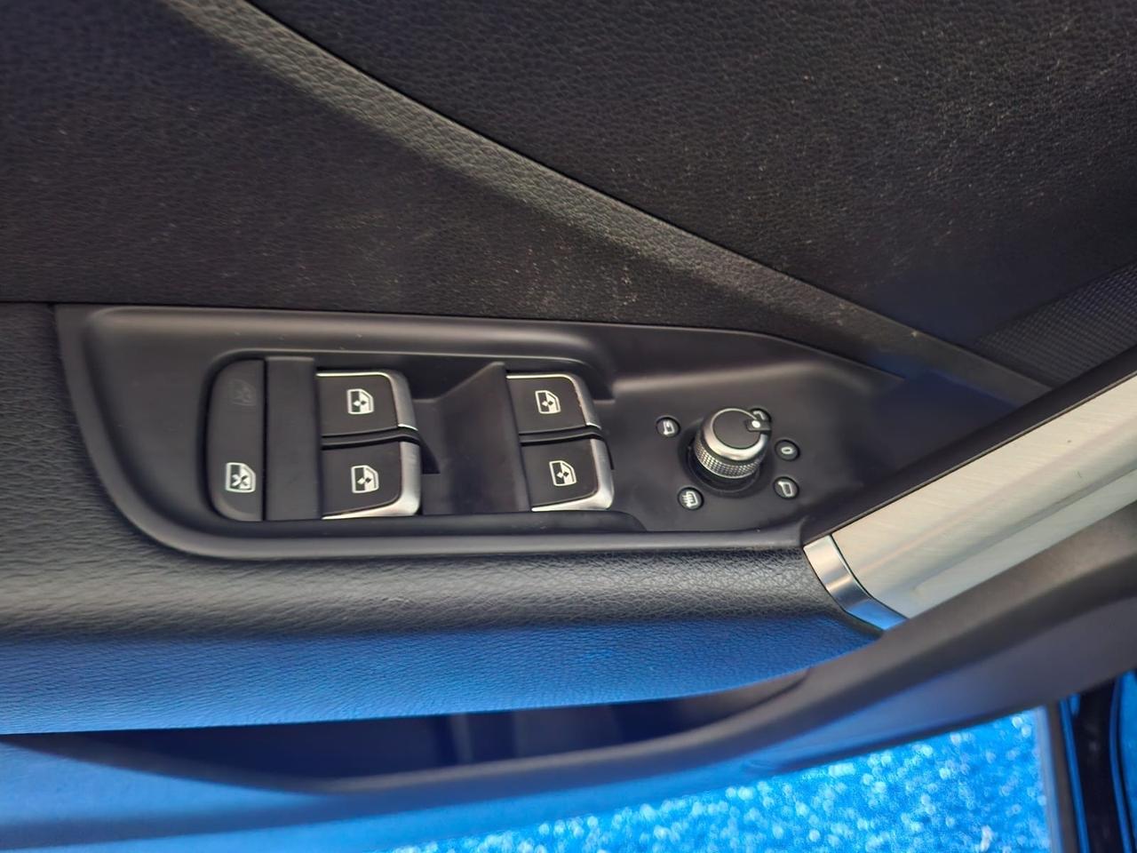 Audi Q2 30 TDI S tronic Business 1.6 cambio automatico