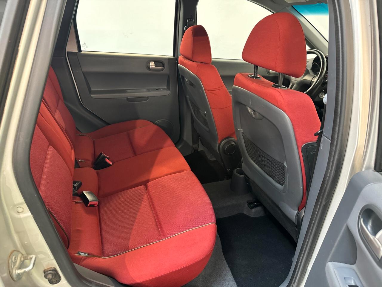Mitsubishi Colt 1.3 16V 5p. Invite AUTOMATICA