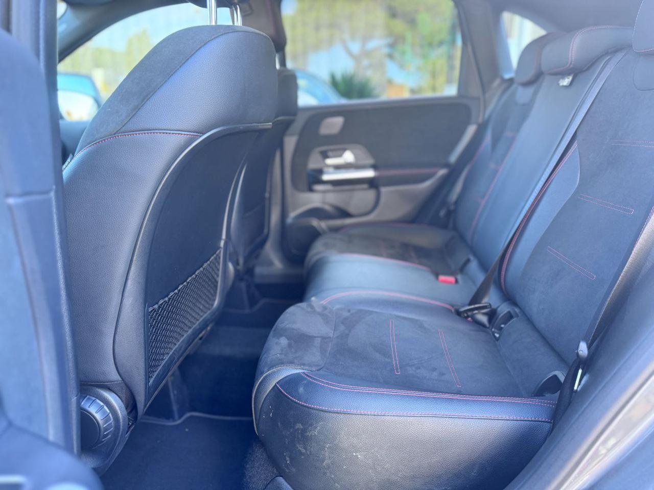 MERCEDES-BENZ B 200 d Automatic AMG Line Premium 150CV Ambient light