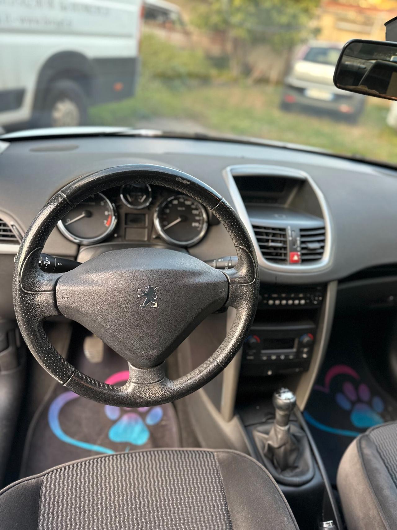 Peugeot 207 1.4 BENZINA