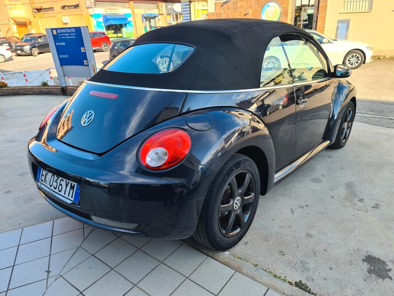 Volkswagen New Beetle Cabrio 1.9 tdi limited Red Edition