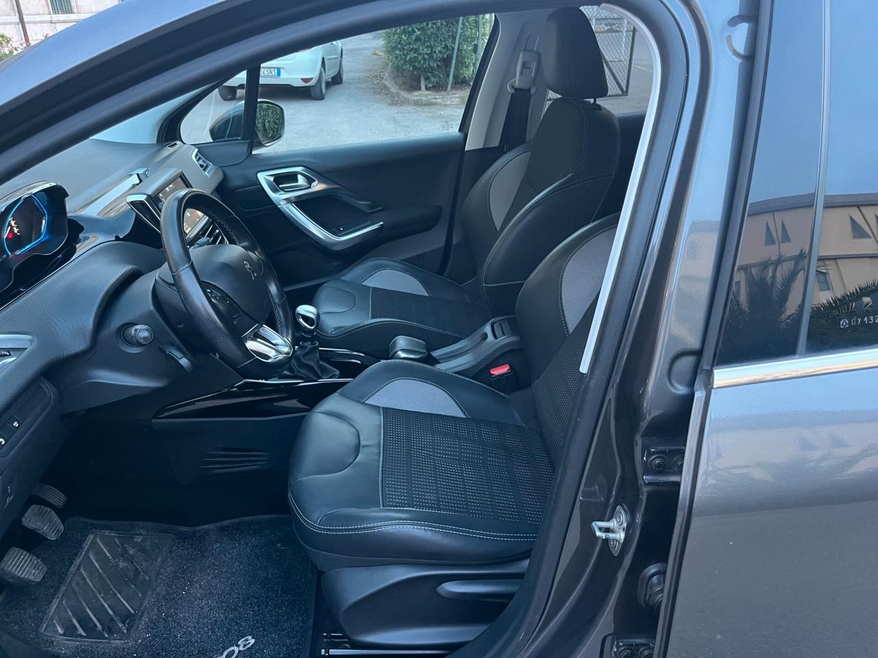 Peugeot 2008 BlueHDi 75 Active Full Optional