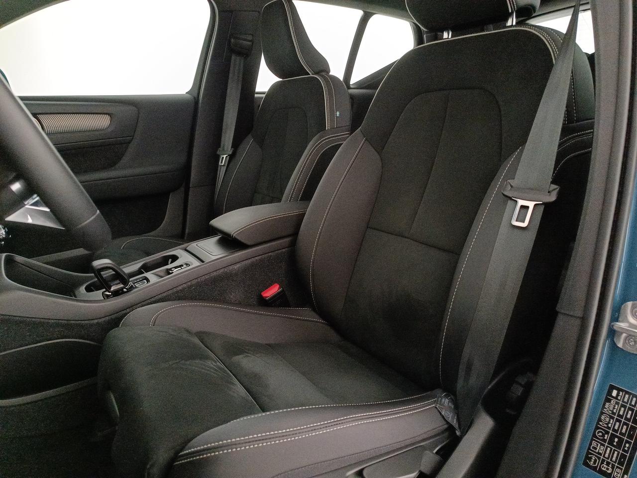 VOLVO XC40 2023 - XC40 2.0 b3 Core auto