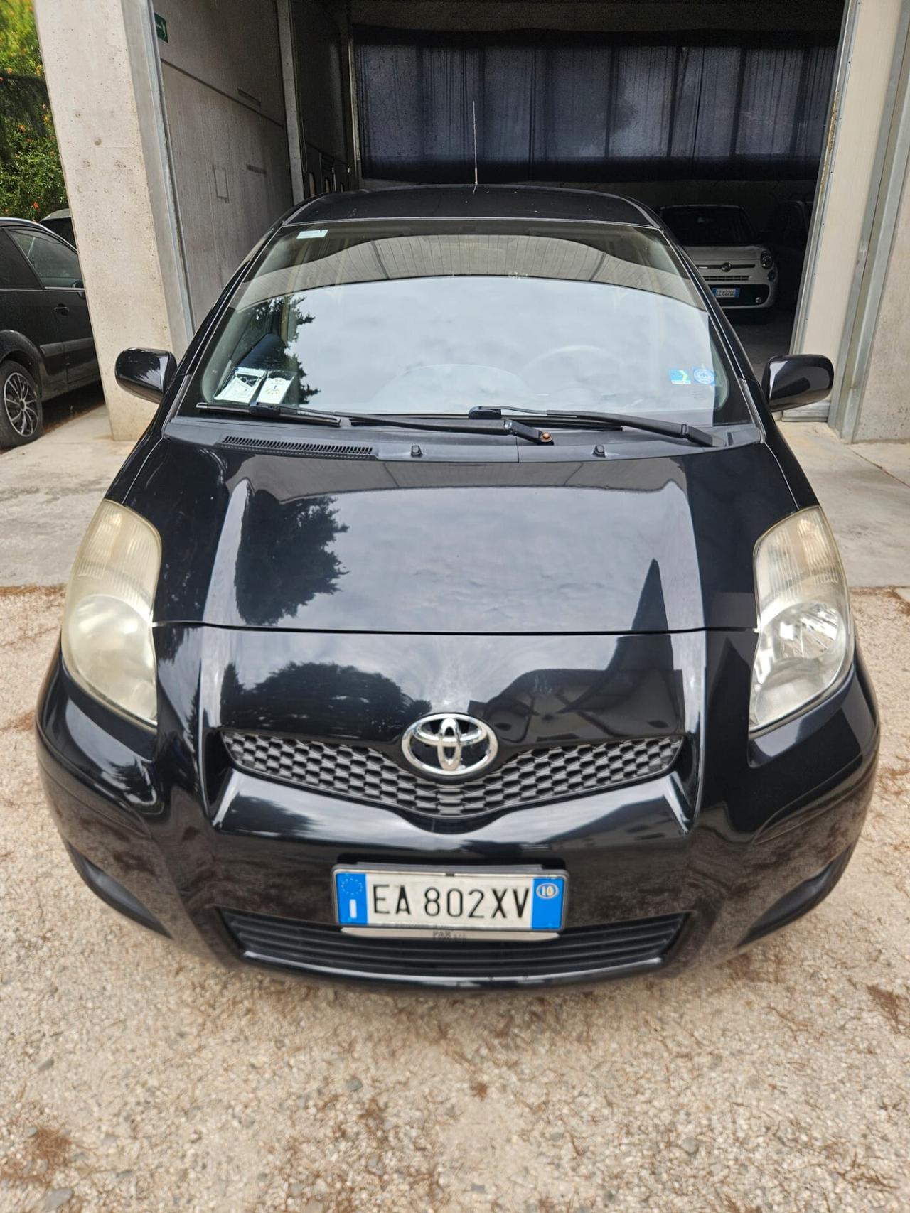 Toyota Yaris 1.0 5 porte SOLI 69.000 KM!