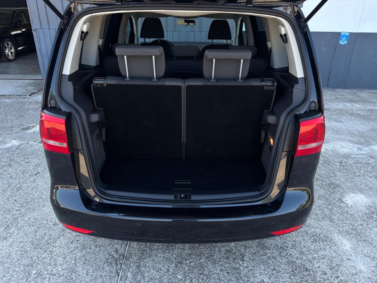 Volkswagen Touran 1.6 TDI 7 POSTI. Garanzia 12mesi