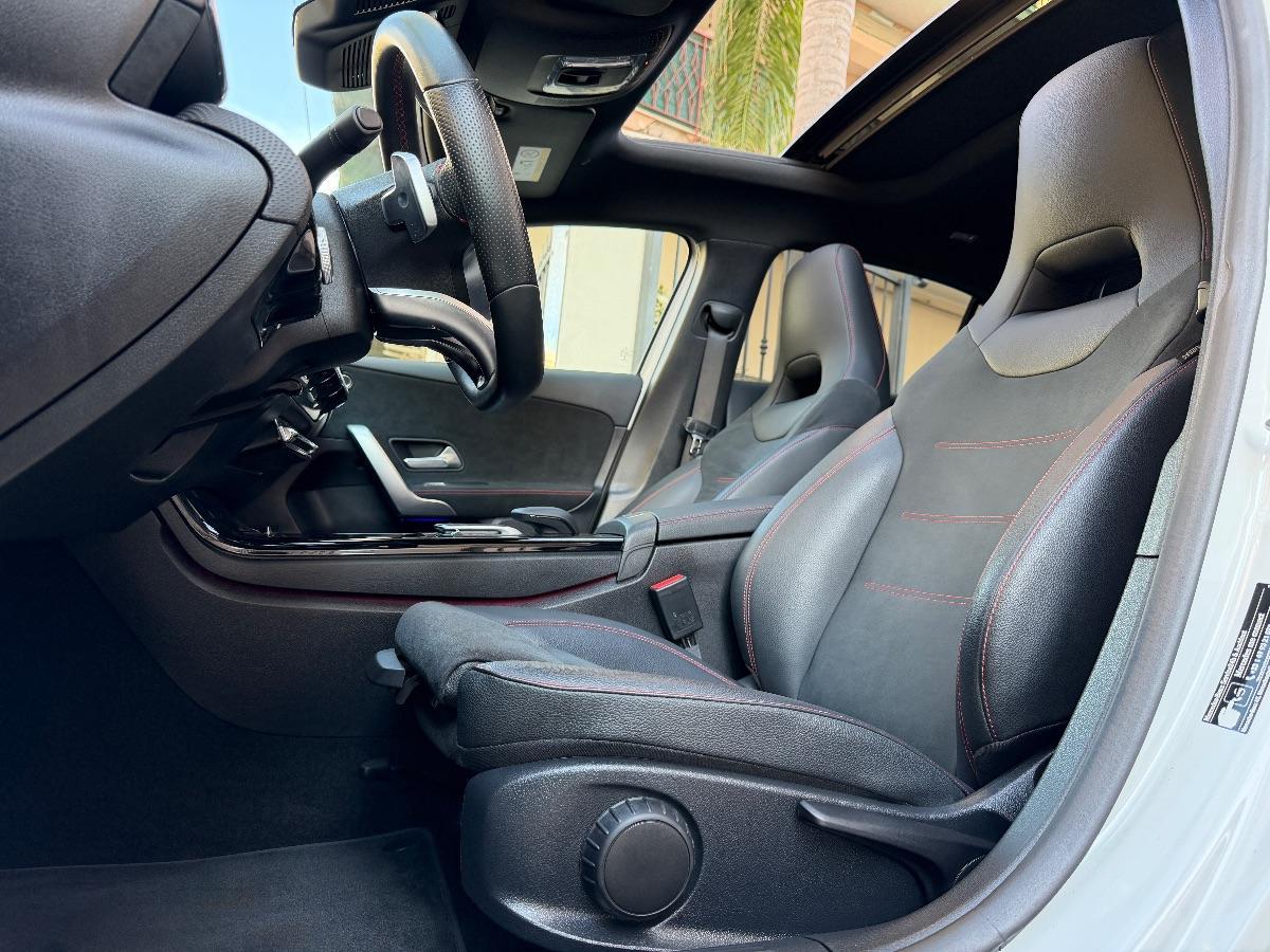 Mercedes Classe A 180d Premium AMG Night Edition 116CV