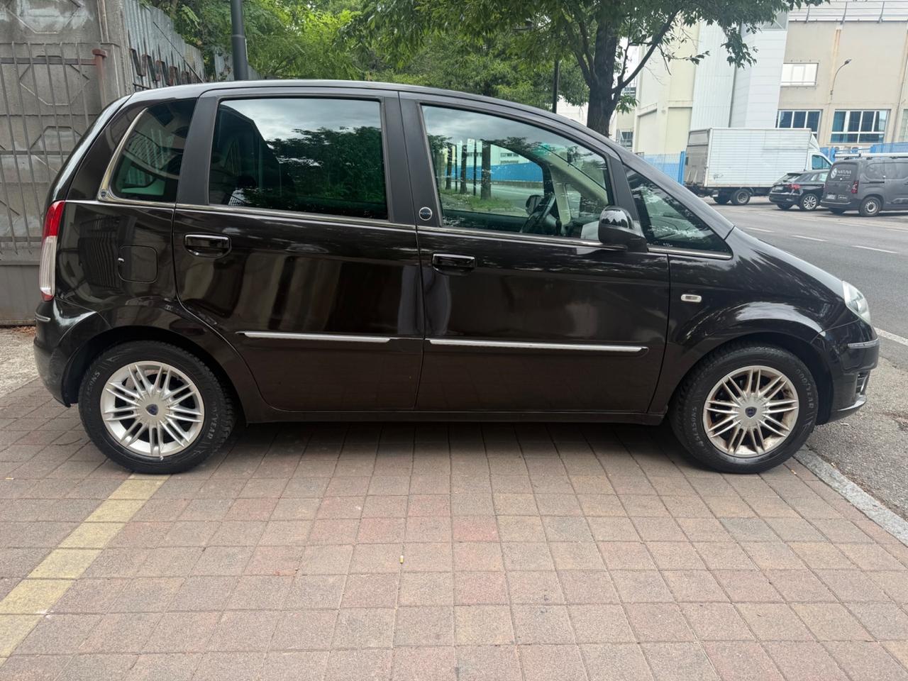 Lancia MUSA 1.4 8V Ecochic (GPL) Diva