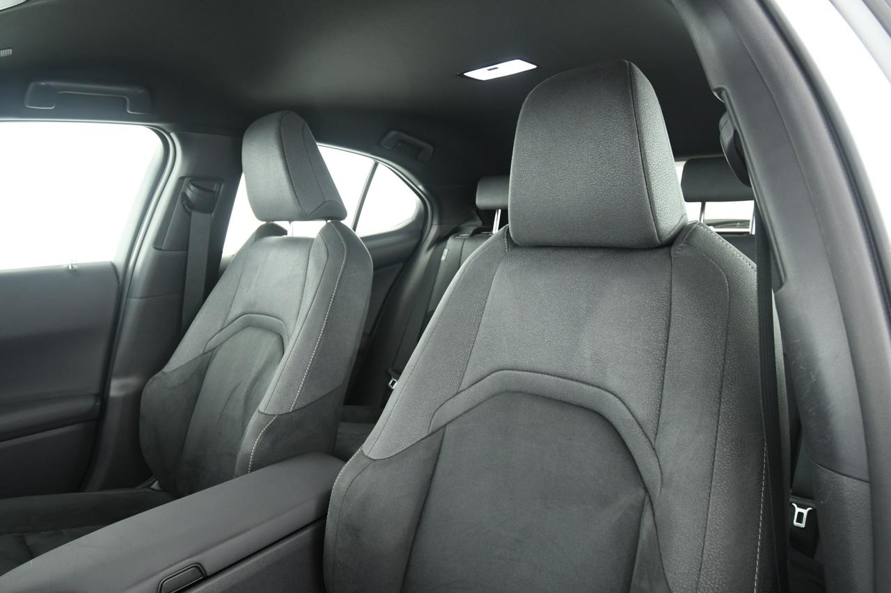 LEXUS UX 250h 2.0 Business 2wd cvt CAMERA+ACC+APP CONNECT
