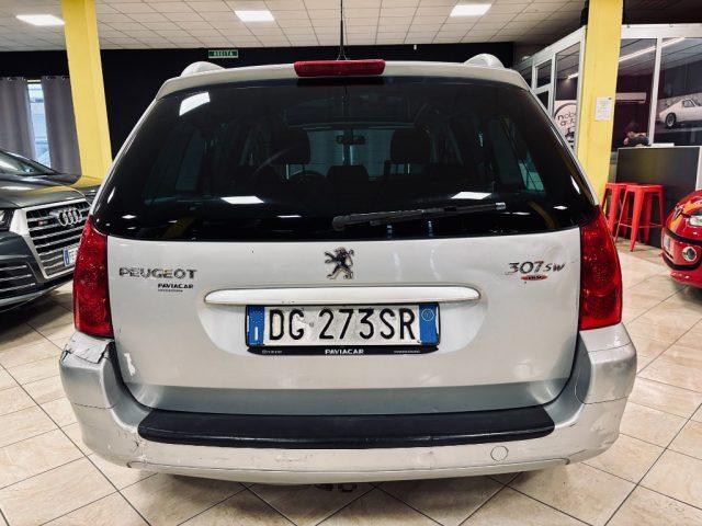 PEUGEOT 307 2.0 16V 7 POSTI - AUTOM. -UNIPRO - TETTO - GANCIO