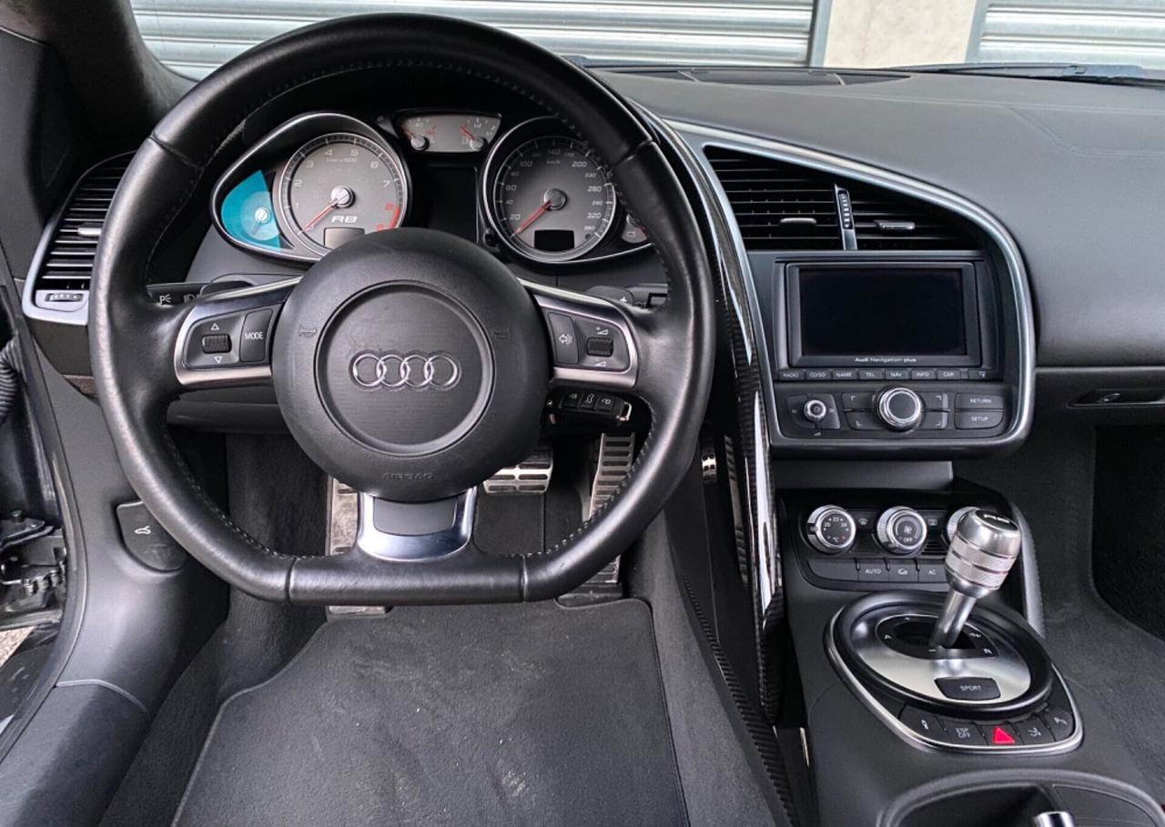 Audi R8 4.2 V8 FSI 420cv quattro R-tronic