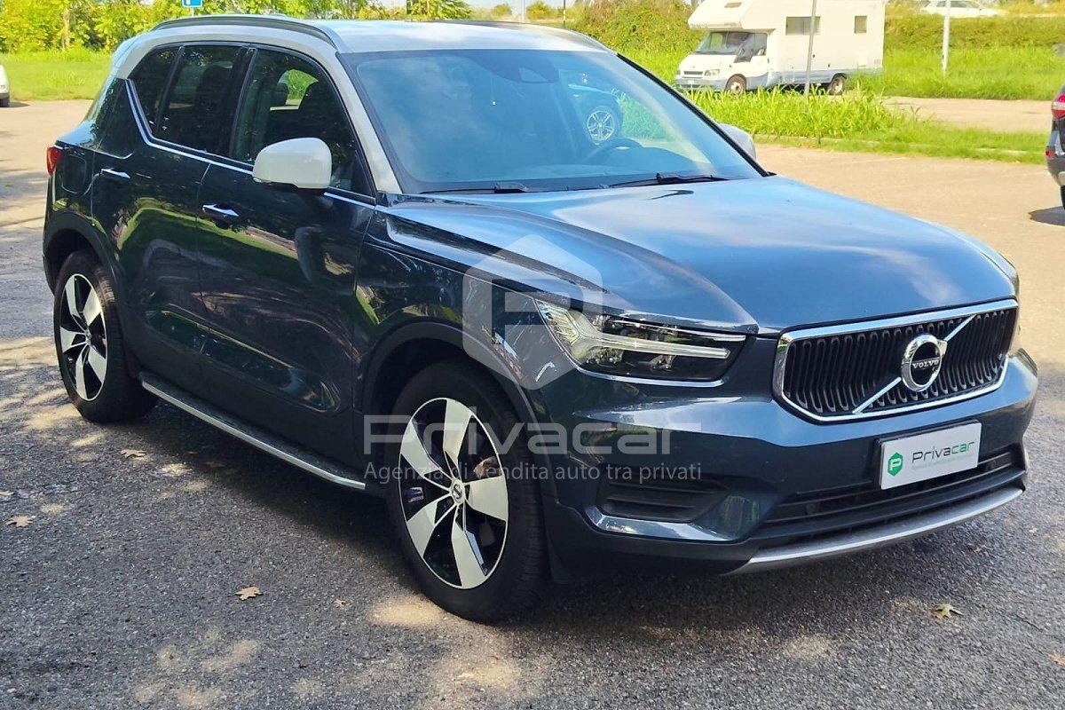 VOLVO XC40 B4 AWD Geartronic Momentum Pro