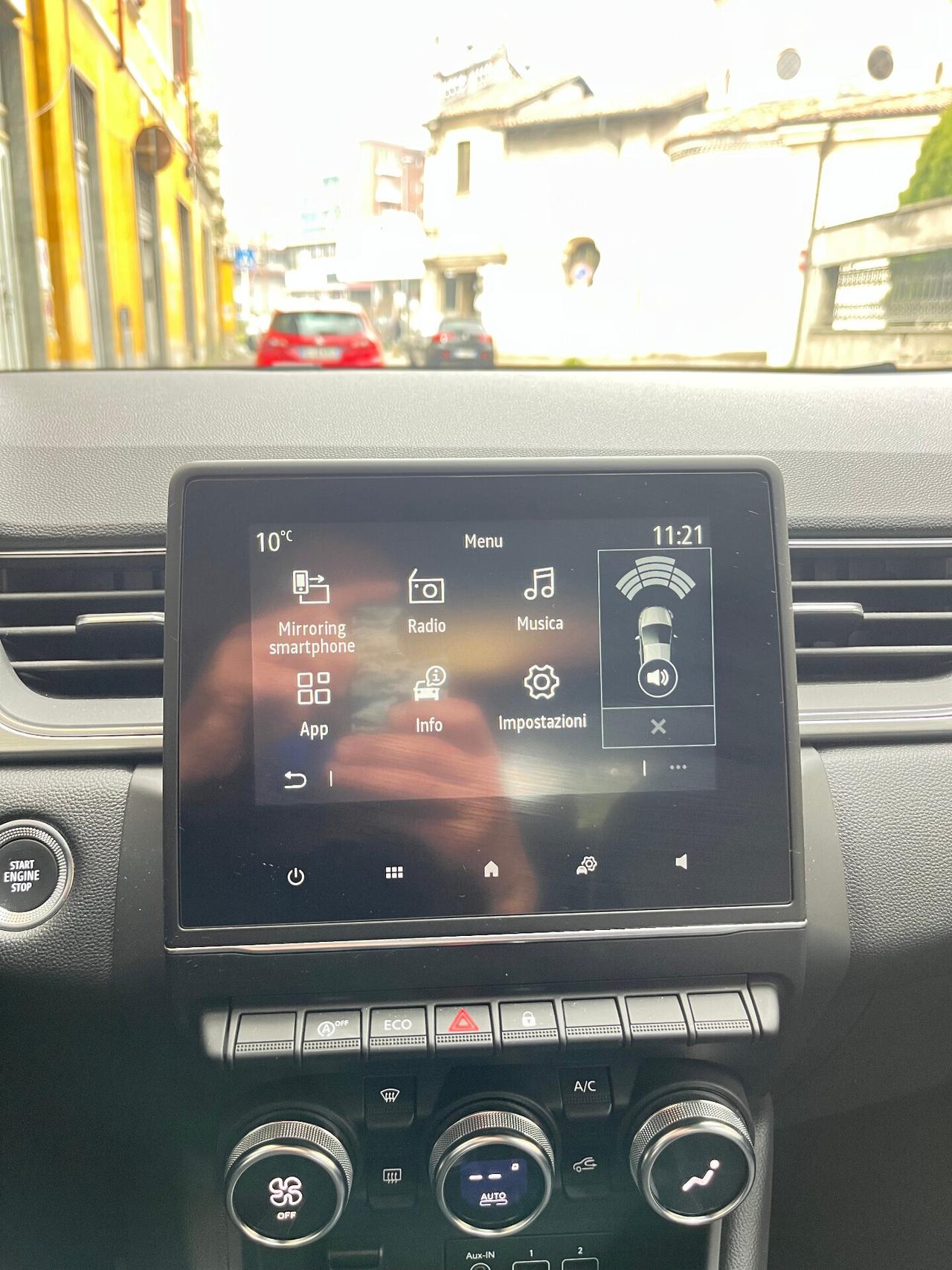 RENAULT CAPTUR 1.0 TCe ZEN BENZINA - KM 14.745 - ANCHE PER NEOPATENTATI