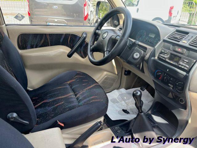 NISSAN Terrano II 2.7 Tdi 3 porte Luxury