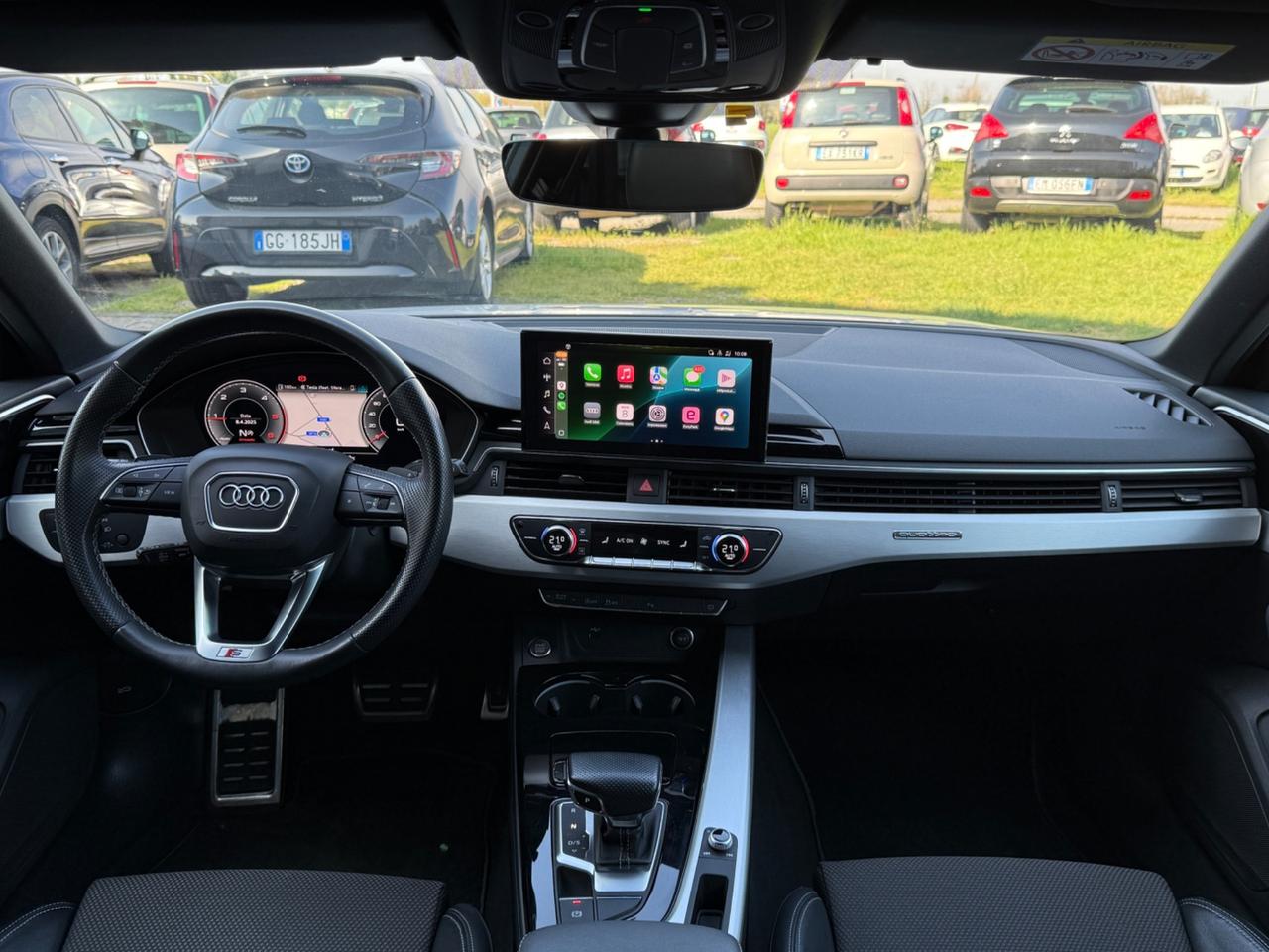 Audi A4 Avant 40 TDI quattro S tronic S line|BLACK LINE