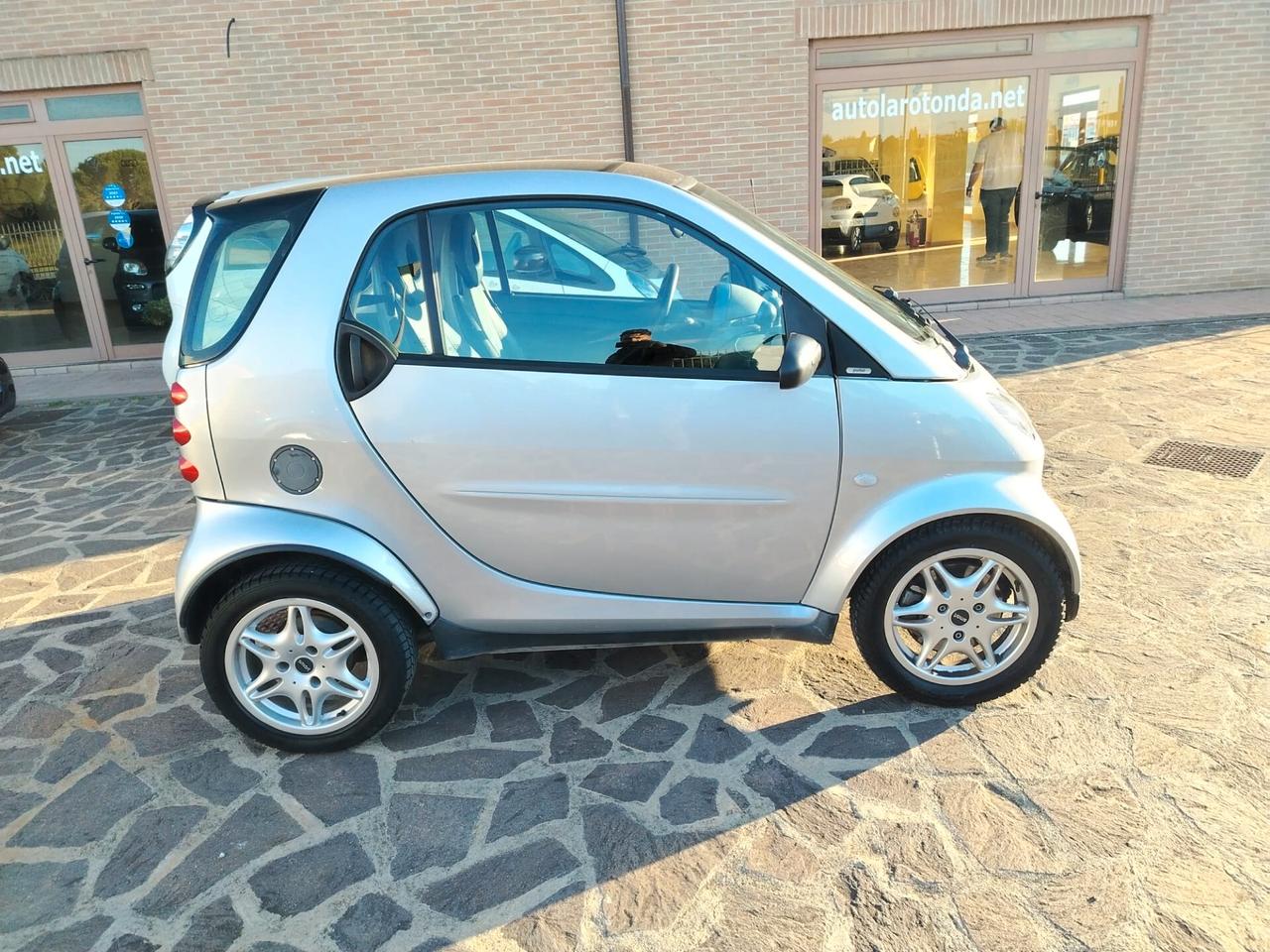 Smart ForTwo 700 coupé passion (45 kW)