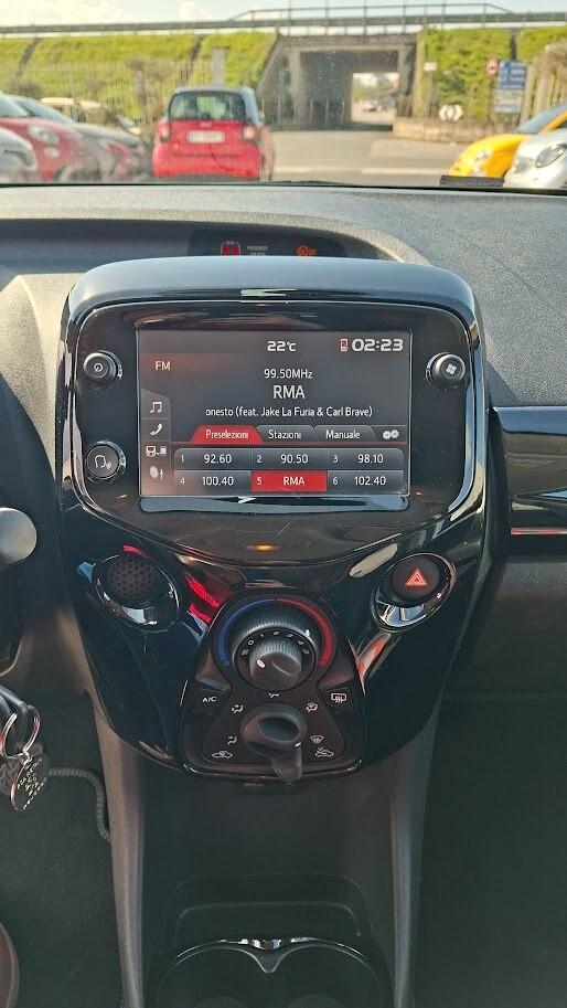 Peugeot 108 VTi 72 5 porte con telecamera