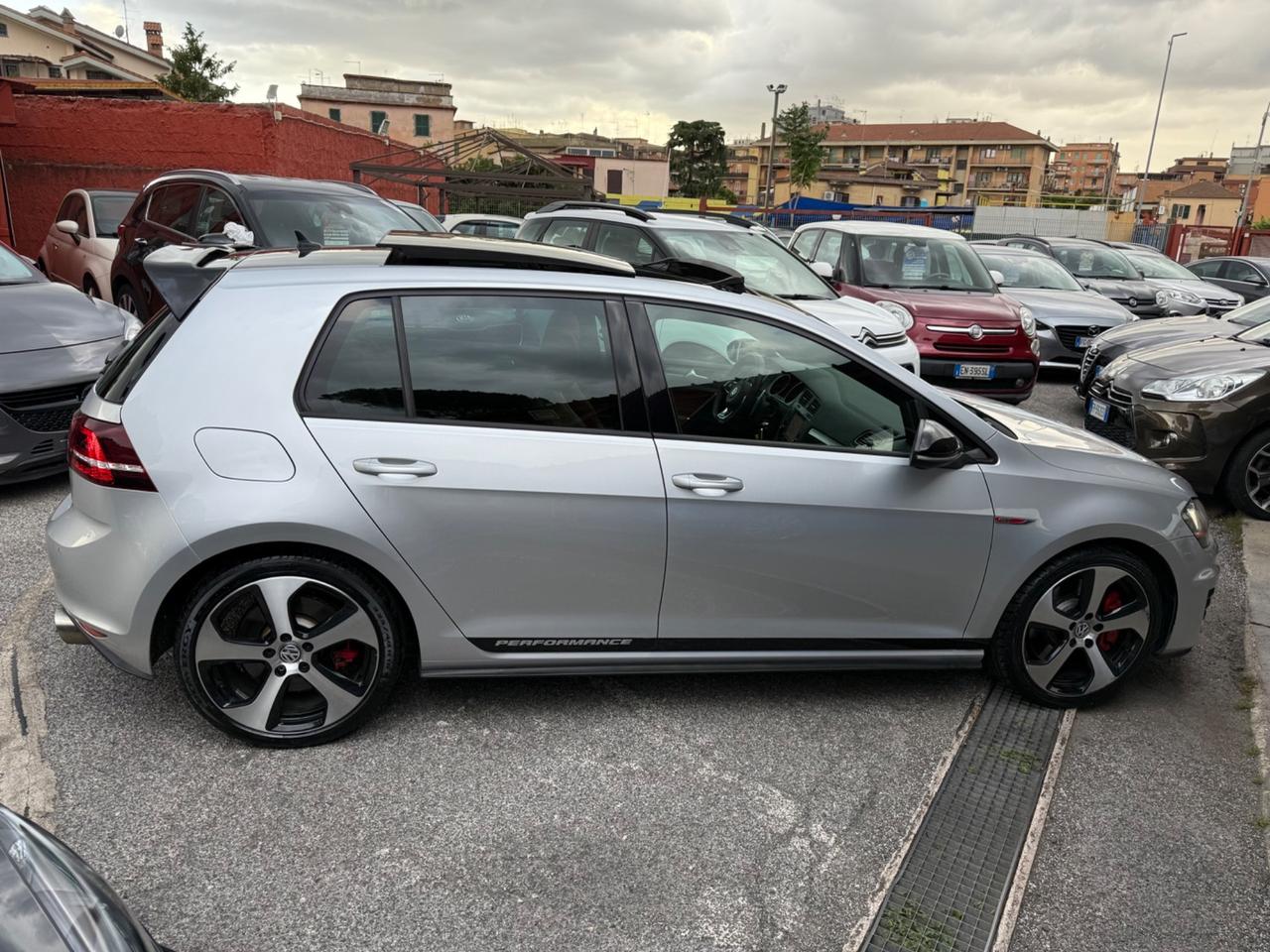 Golf GTI Performance 2.0 TSI DSG-RATE-PERMUTE-