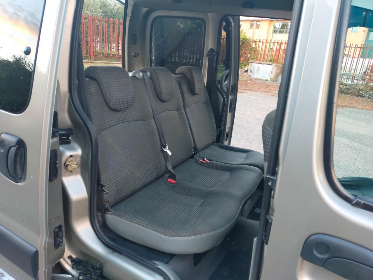 Renault kangoo 1.9 dci 4x4 adatta per neopatentati