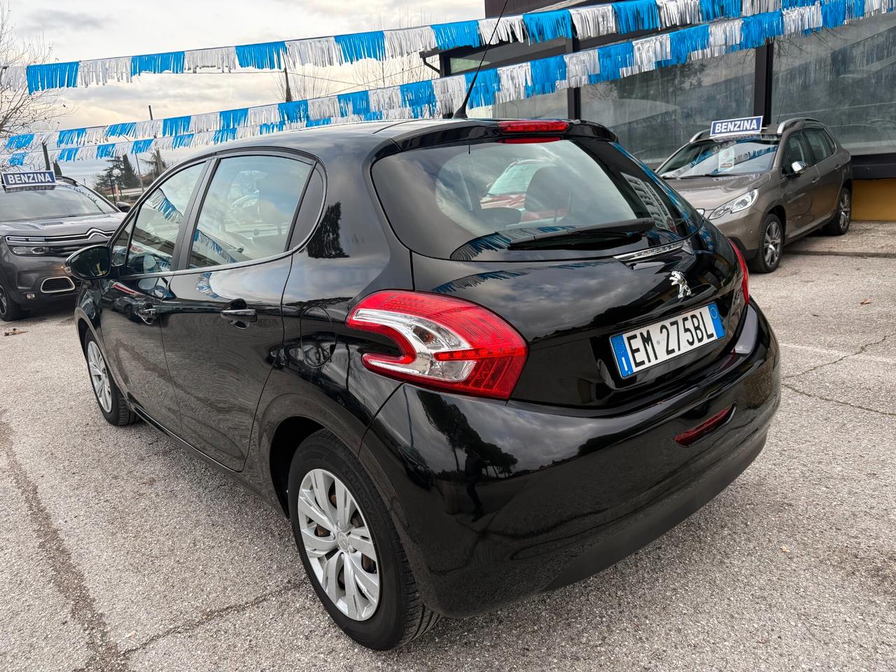 " UNA CHICCA " Peugeot 208 1.6 e-HDi 92 CV Allure