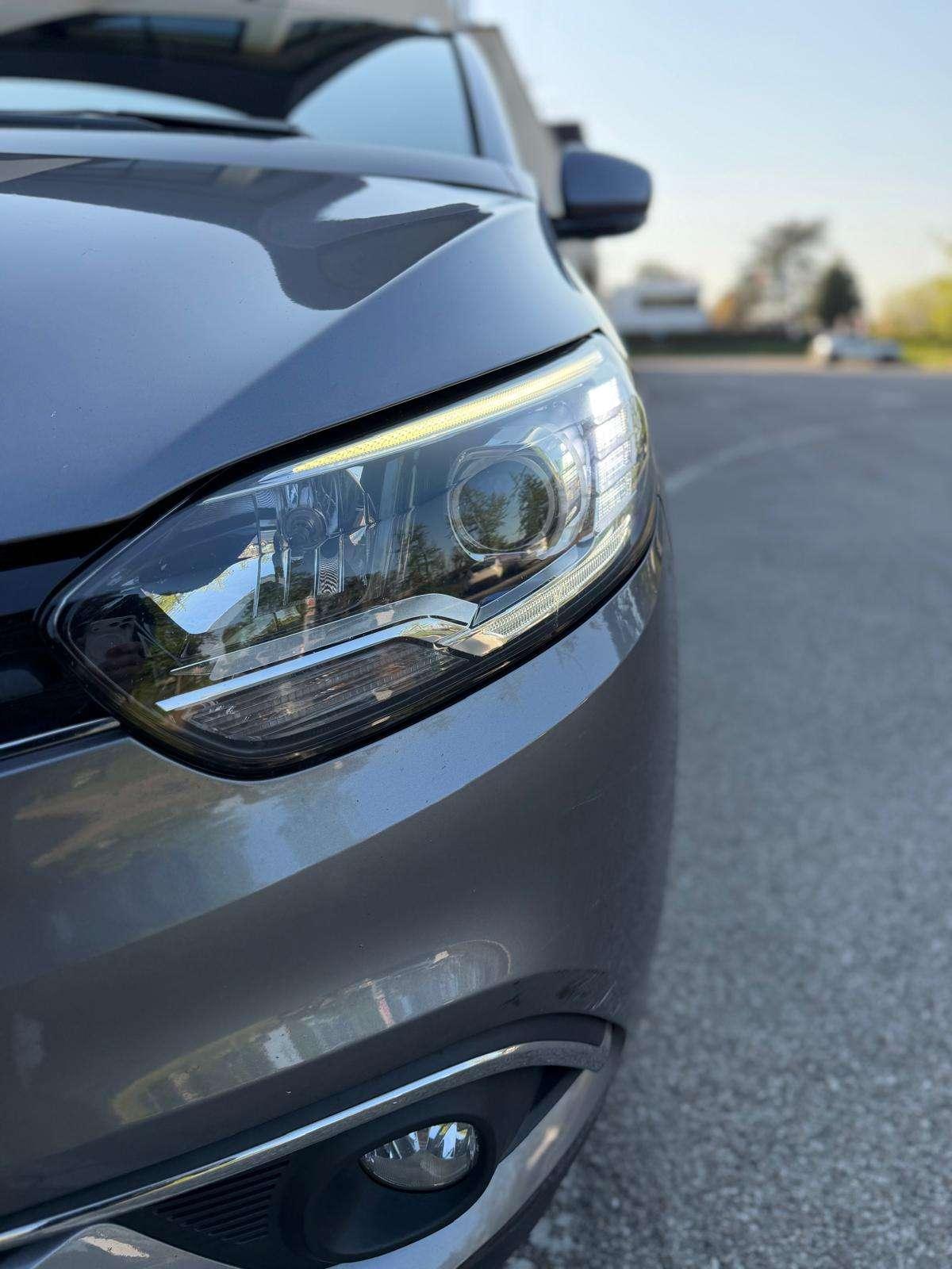 Renault Grand Scenic 7 POSTI