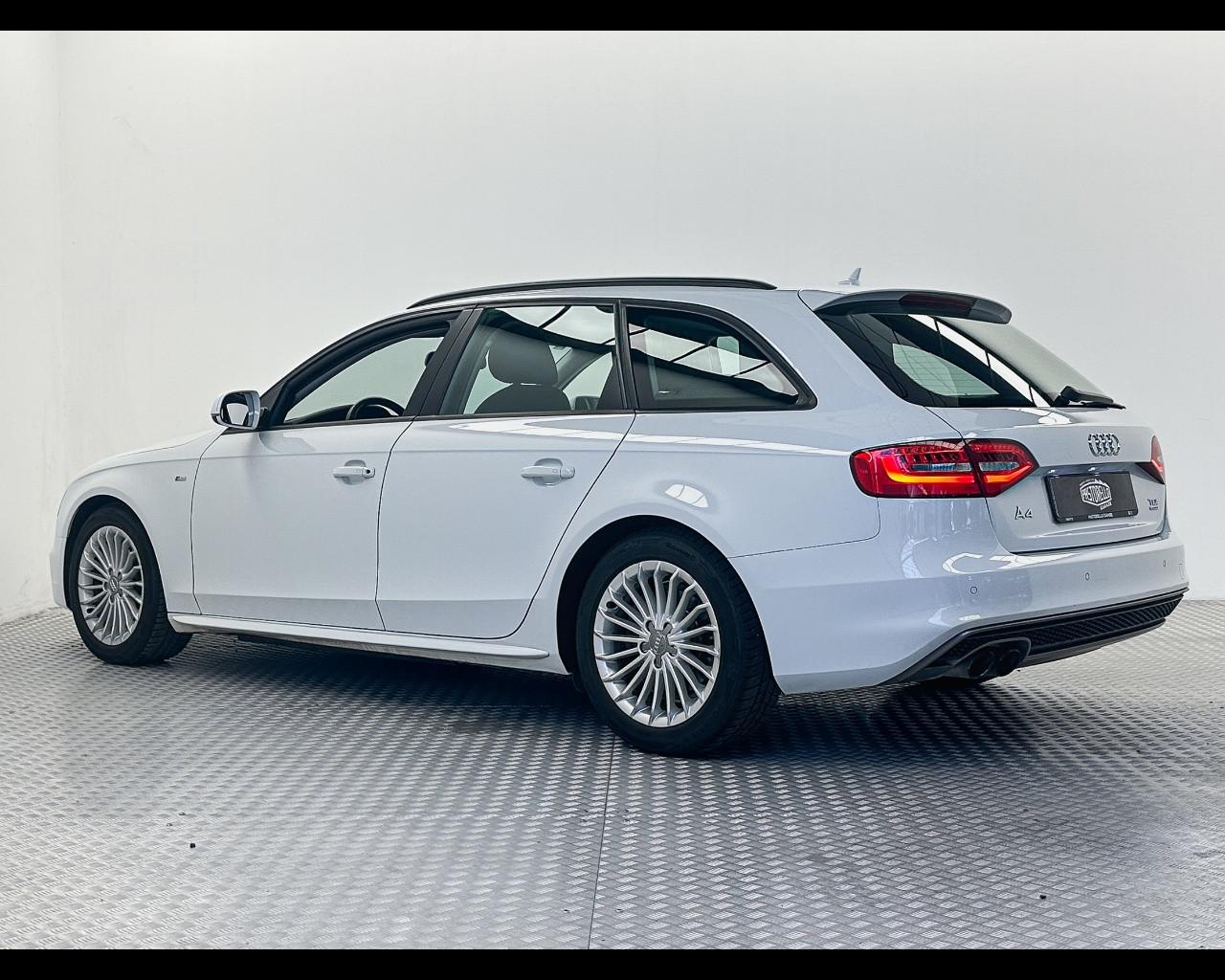 AUDI A4 4ª serie - A4 Avant 2.0 TDI 177 CV quattro S tronic