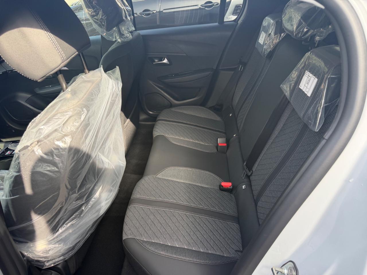Peugeot 208 1.2 100 cv