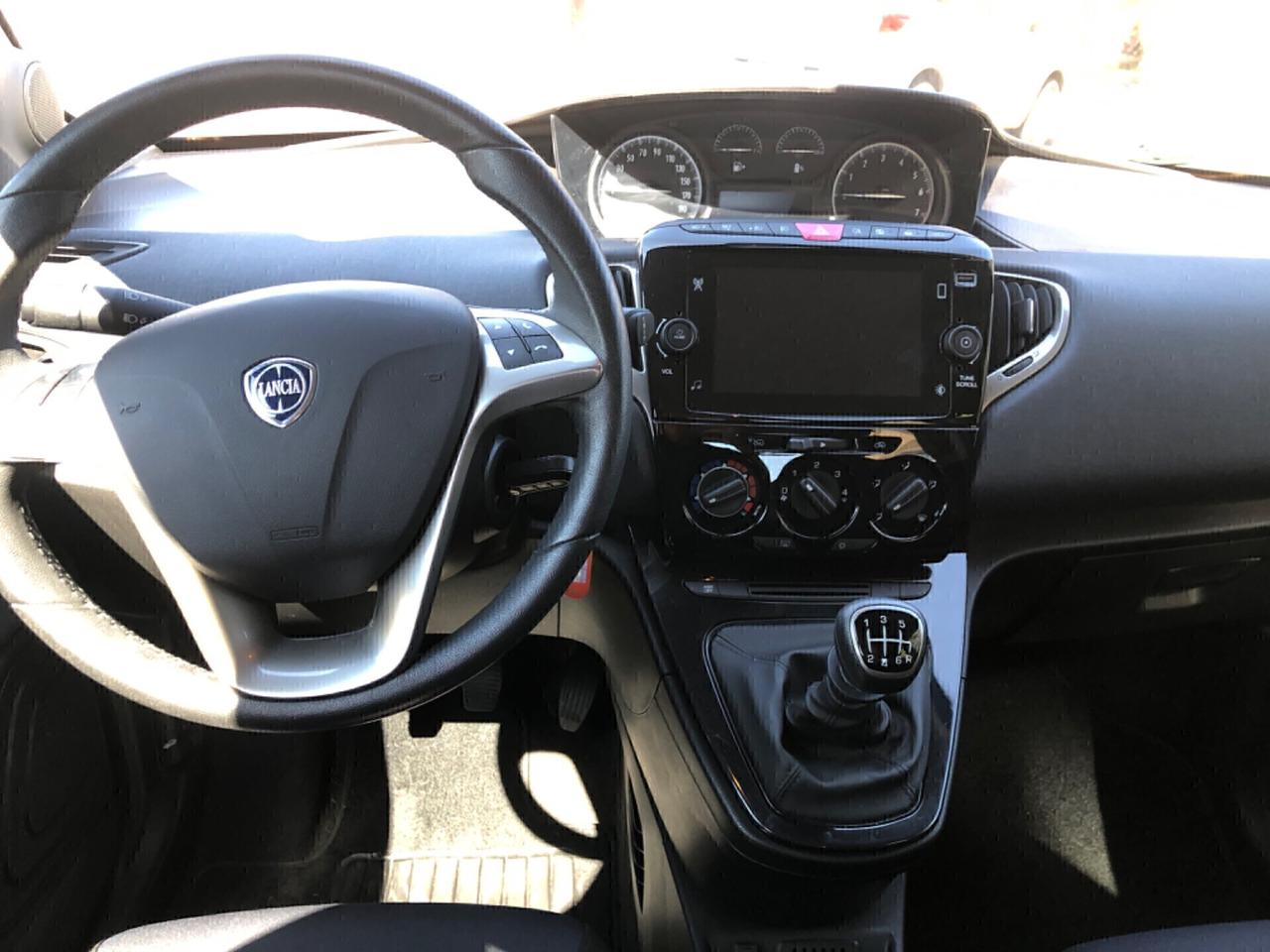 Lancia Ypsilon 1.0 FireFly 5 porte SUPER PREZZO