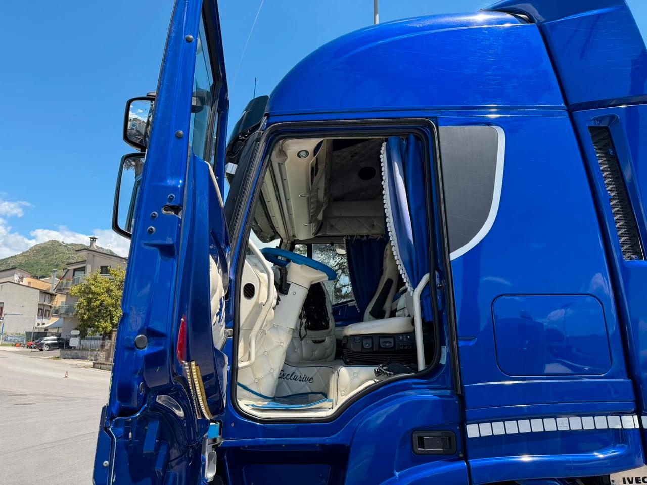 IVECO HI WAY 500