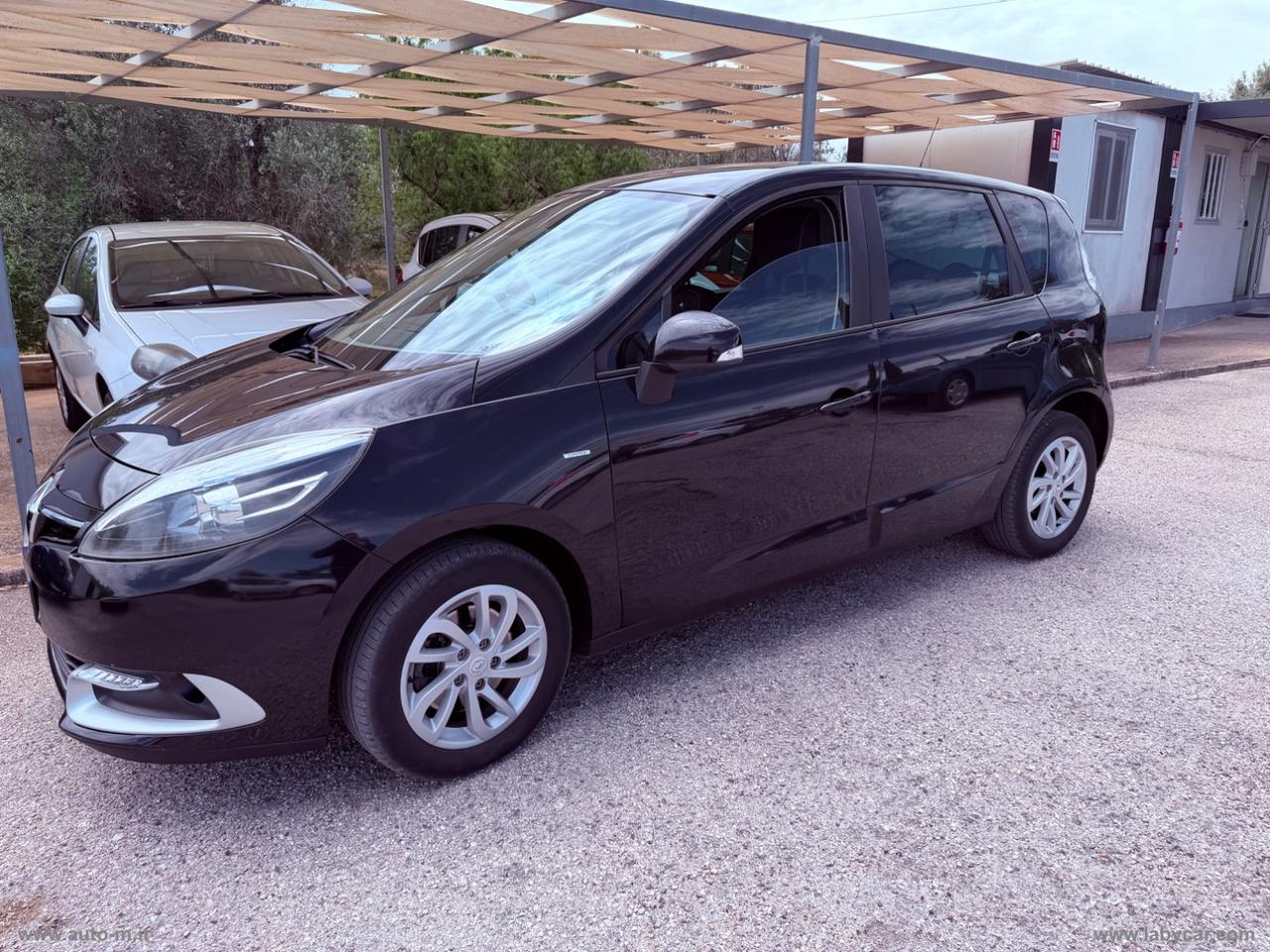 RENAULT Scénic XMod 1.5 dCi 110 CV S&S Live