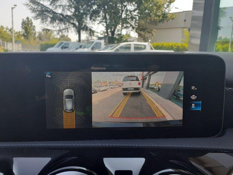 Mercedes-Benz Classe A A 180 d Automatic Premium CERCHI 19" AMG KM CERTIFICATI