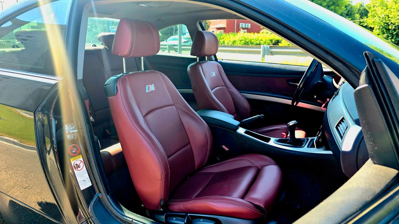 Bmw 320d E92 coupè Interni pelle rosso