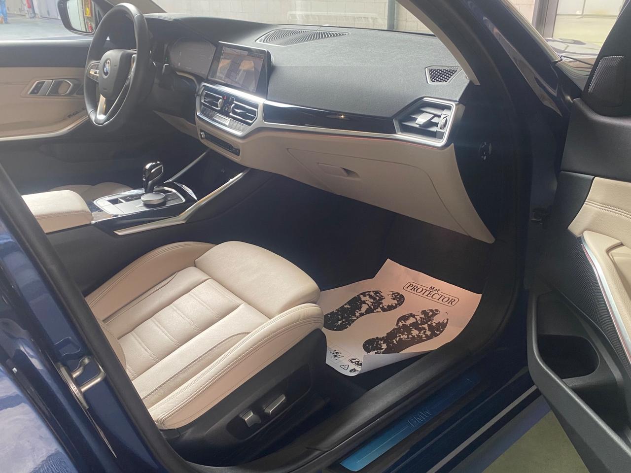 Bmw 330 330i xDrive Luxury
