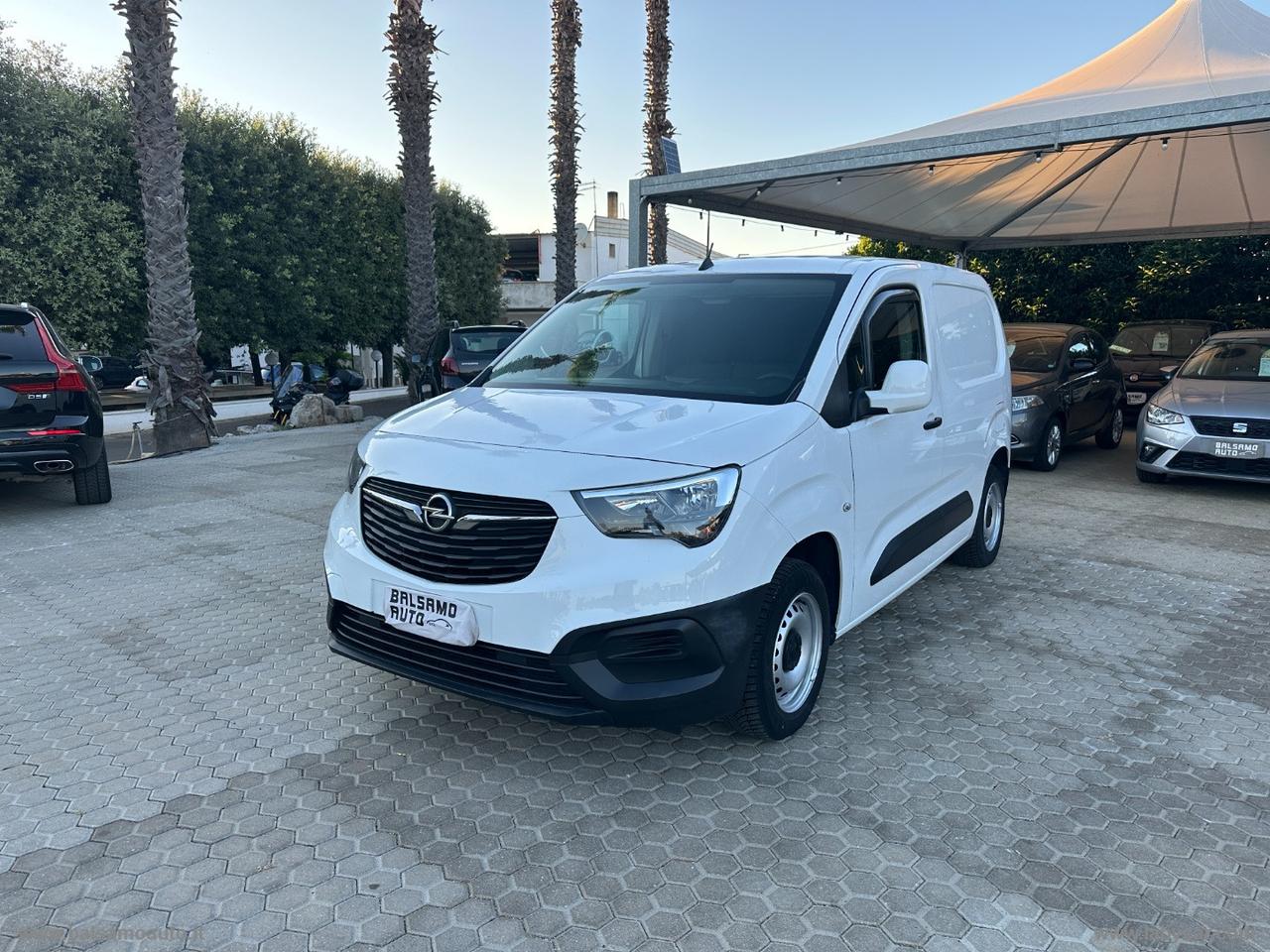 Combo Cargo 1.6 D 100 S&S PC 650kg Ed.