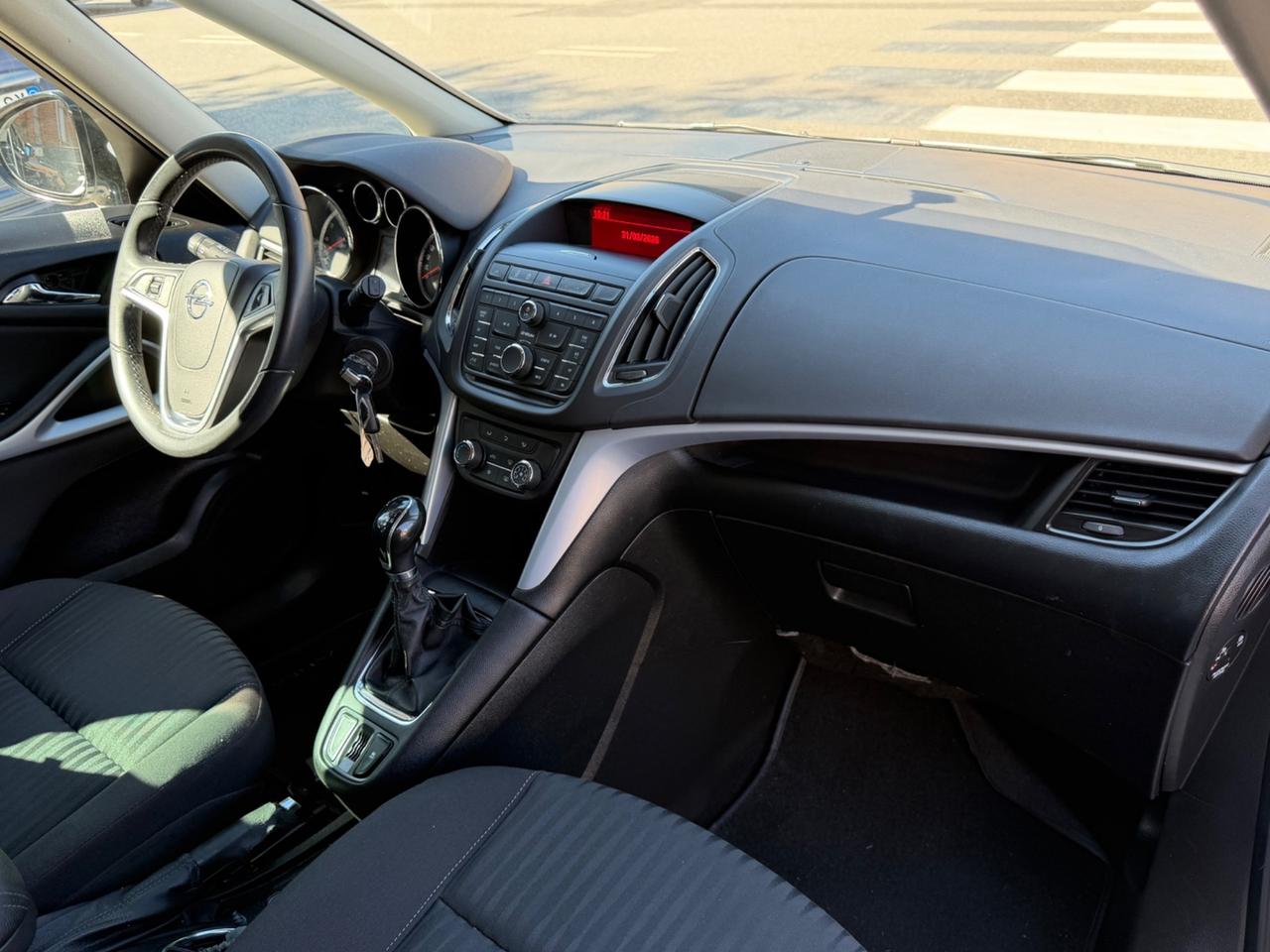 Opel Zafira Tourer 1.4 Turbo 140CV GPL Cosmo