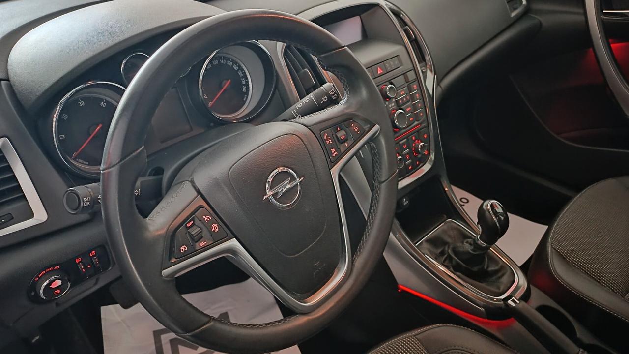Opel Astra 1.7 CDTI 110CV Sports Tourer Cosmo