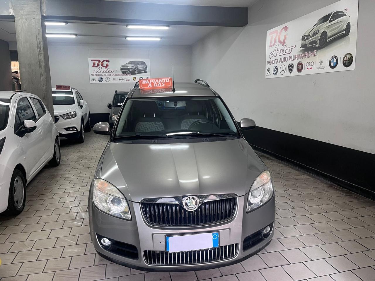 Skoda Roomster 1.2 GPLine garantita 2010