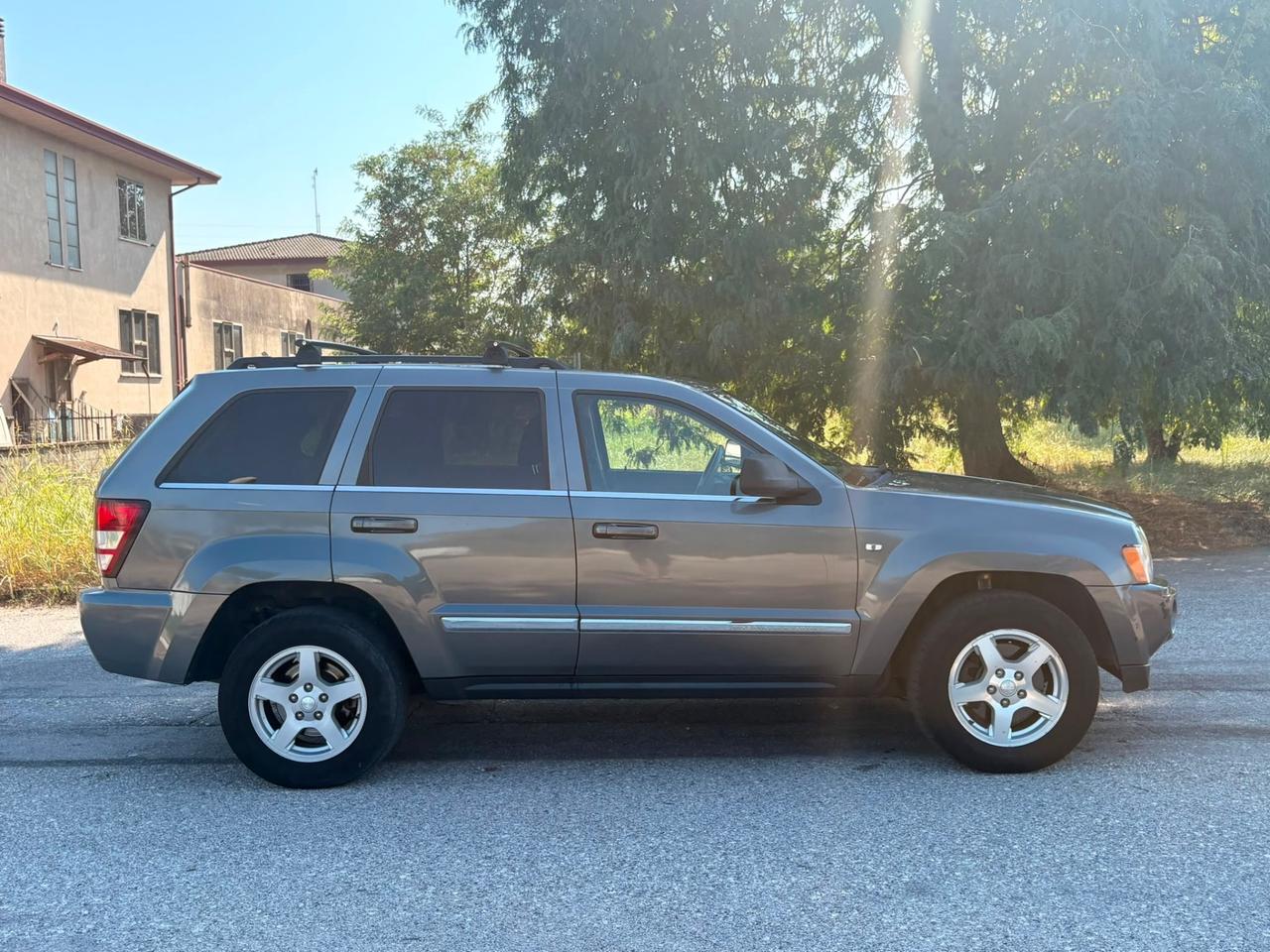 Jeep Grand Cherokee 3.0 V6 CRD Laredo