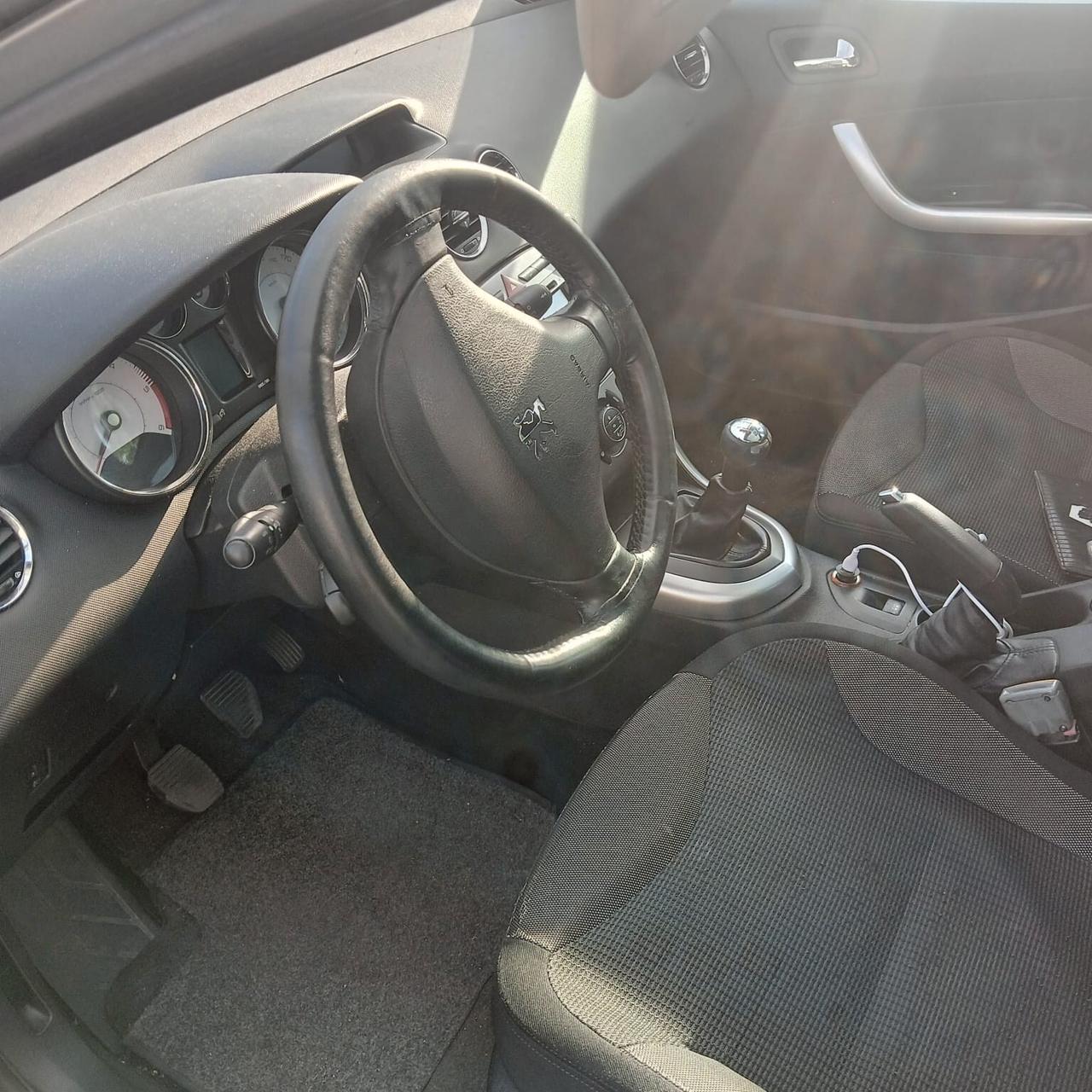 Peugeot 308 1.6 HDi 110CV 5p. 2-Tronic Tecno