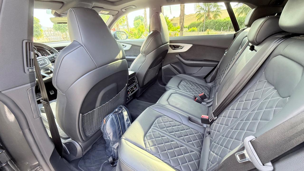 Audi Q8 50 TDI 286 CV quattro tiptronic Sport