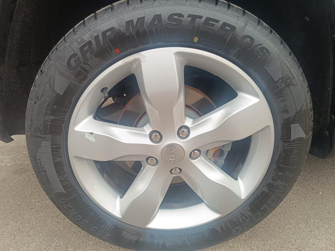 Jeep Grand Cherokee 3.0 CRD 241 CV Overland (turbodiesel)